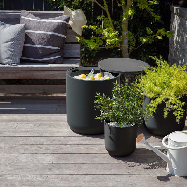 kona chill side table