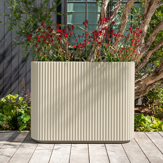demi span planter