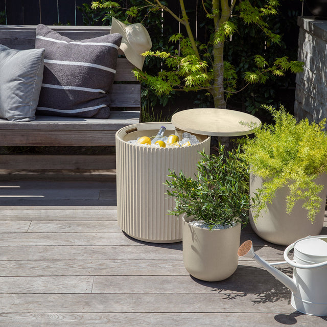 demi chill side table