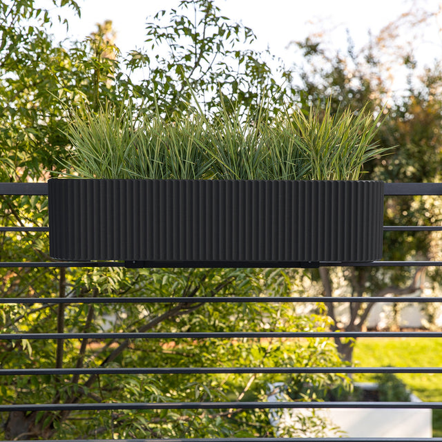 demi railing planter bracket