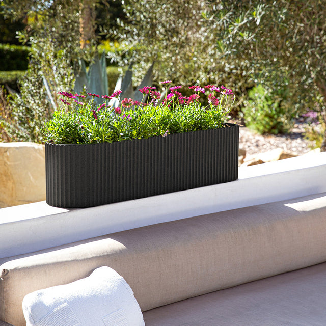 demi window box planter