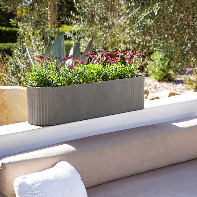 demi window box planter
