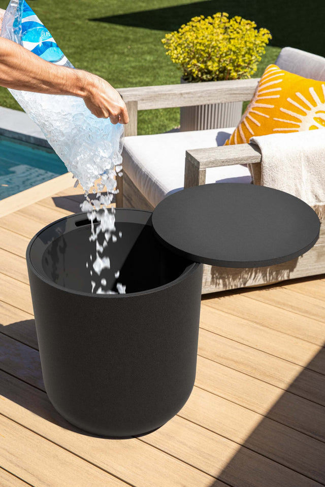 kona chill side table