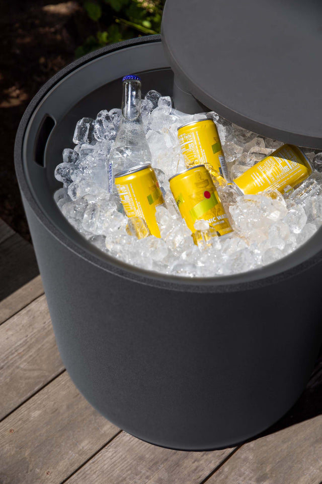 kona chill side table
