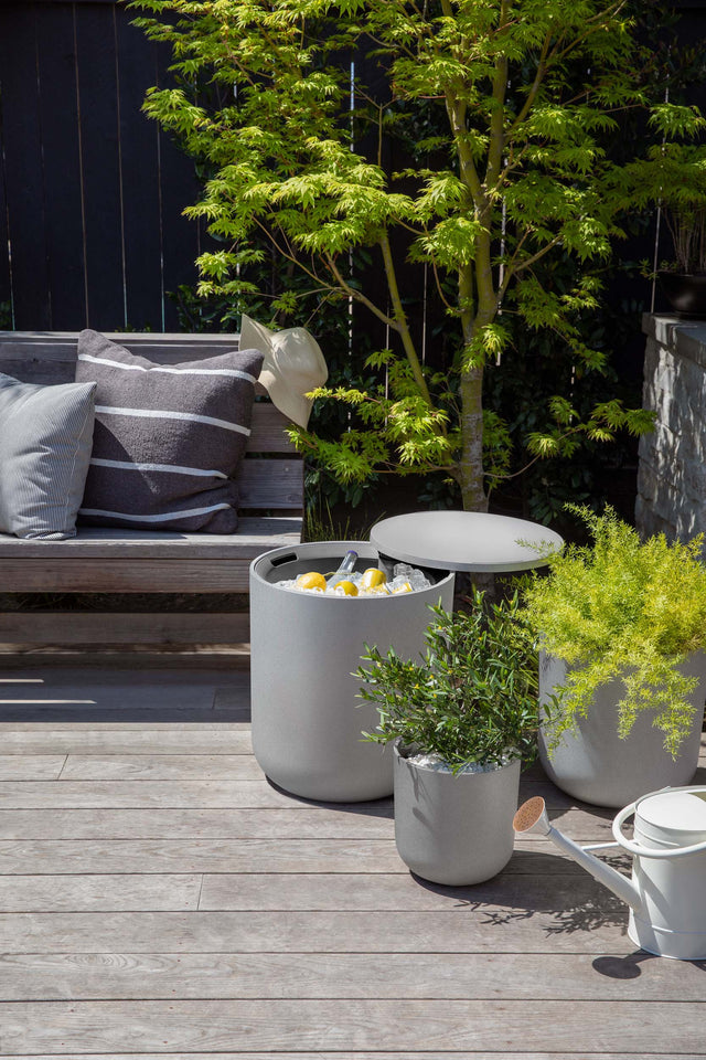 kona chill side table