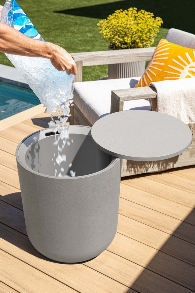 kona chill side table
