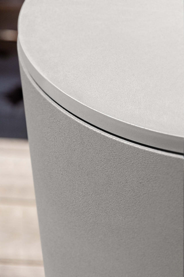 kona chill side table