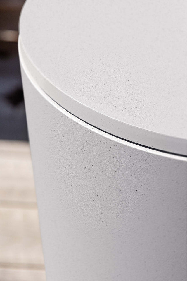 kona chill side table