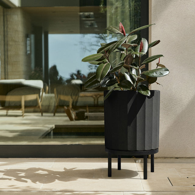 column raised planter