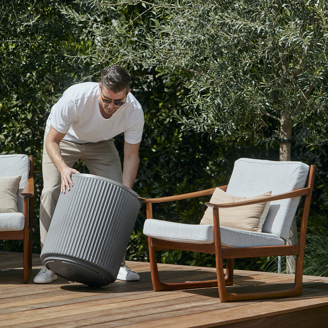 demi chill side table