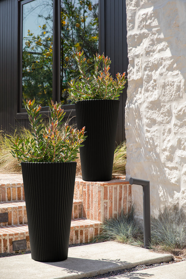 demi tall planter