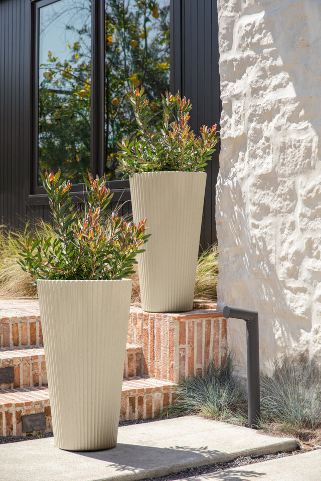 demi tall planter