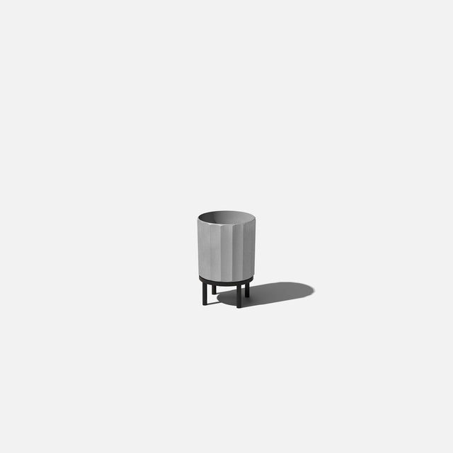 column raised planter