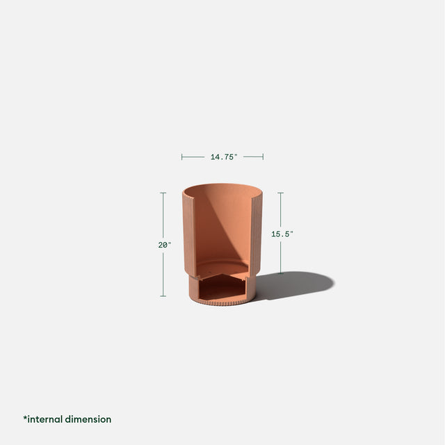demi elevated planter
