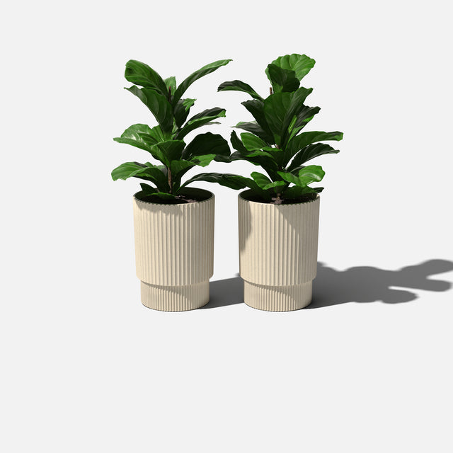 demi elevated planter