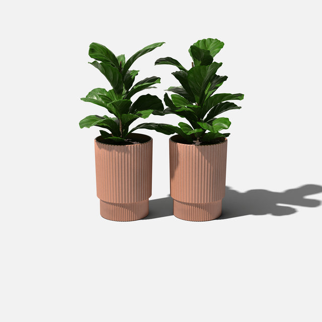 demi elevated planter